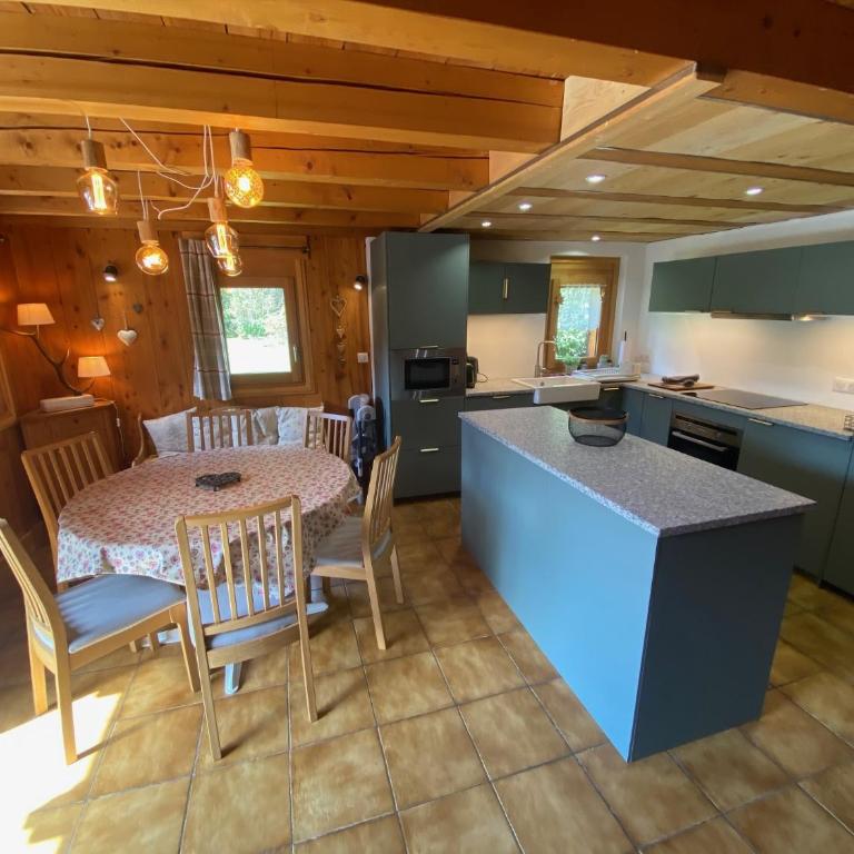Chalet Orval - Chamonix Argentière - Three-Bedroom Chalet - 37