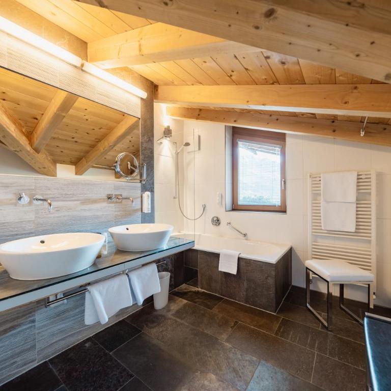 Schindler "Bed & Food Experience" - Suite mit Balkon - 1