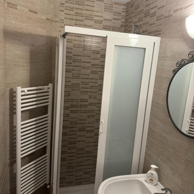 Casa Gioia - Standard King Room - 17