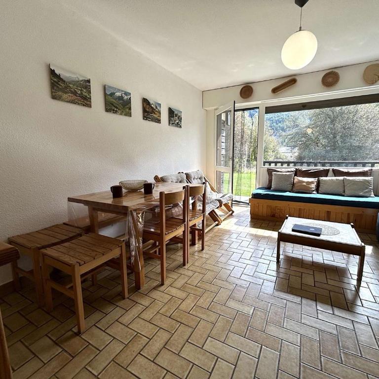 Studio au calme, 4 pers, proche pistes, balcon sud, parking privé, Monêtier-les-Bains - Appartement 1 Chambre - 1