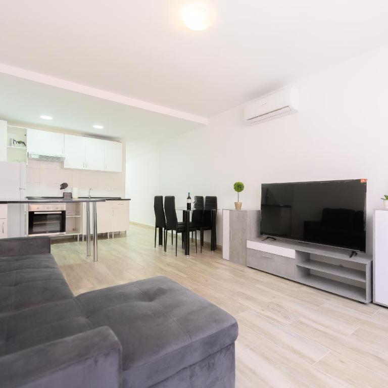 For You Rentals Acogedor apartamento TEMPORAL de un dormitorio en Chamartin MMA321B - One-Bedroom Apartment - 2