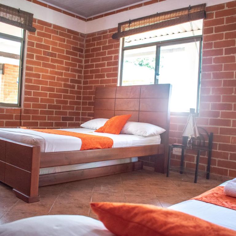 Club Bella Suiza - Carlos Ossa Escobar - Villavicencio - Standard Triple Room - 2