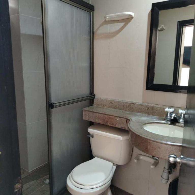 Hotel Country Medellin - Deluxe Double Room with Bath - 5