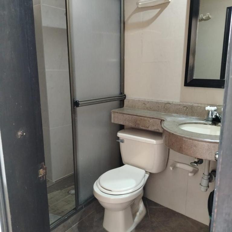 Hotel Country Medellin - Deluxe Double Room with Bath - 2