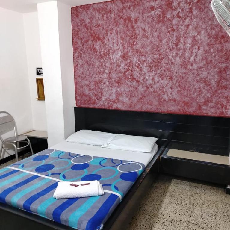 Hotel Country Medellin - Deluxe Double Room - 1