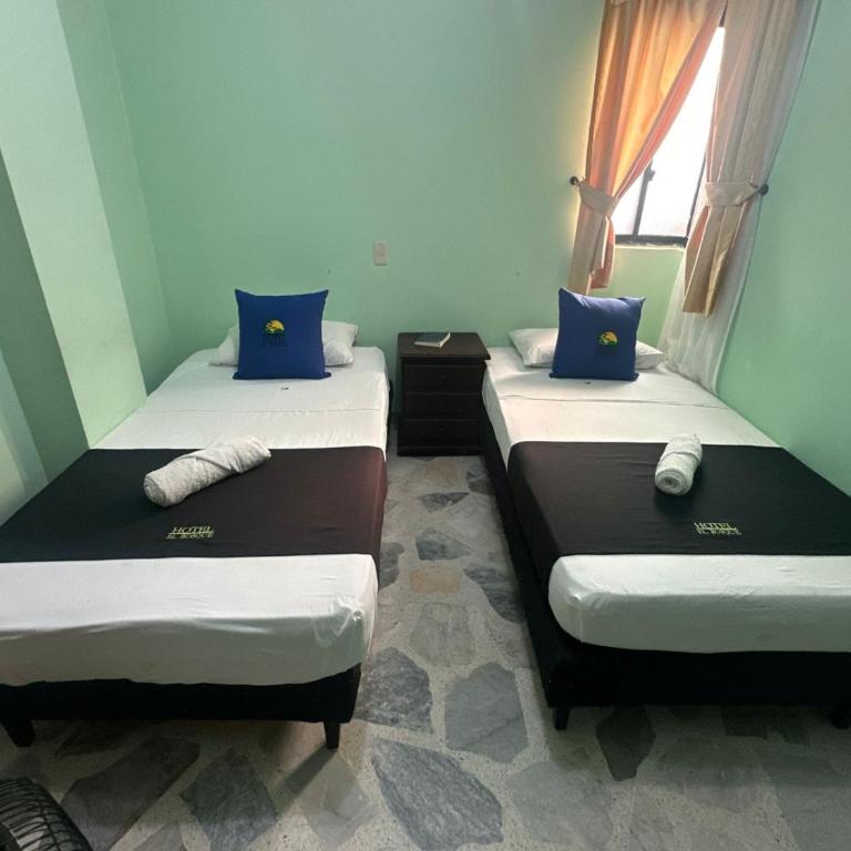 Hotel El Bosque - Habitación Doble Estándar - 2 camas - 2