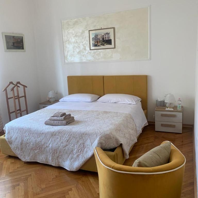 SoleMare Rooms Trieste - Large Double Room - 3