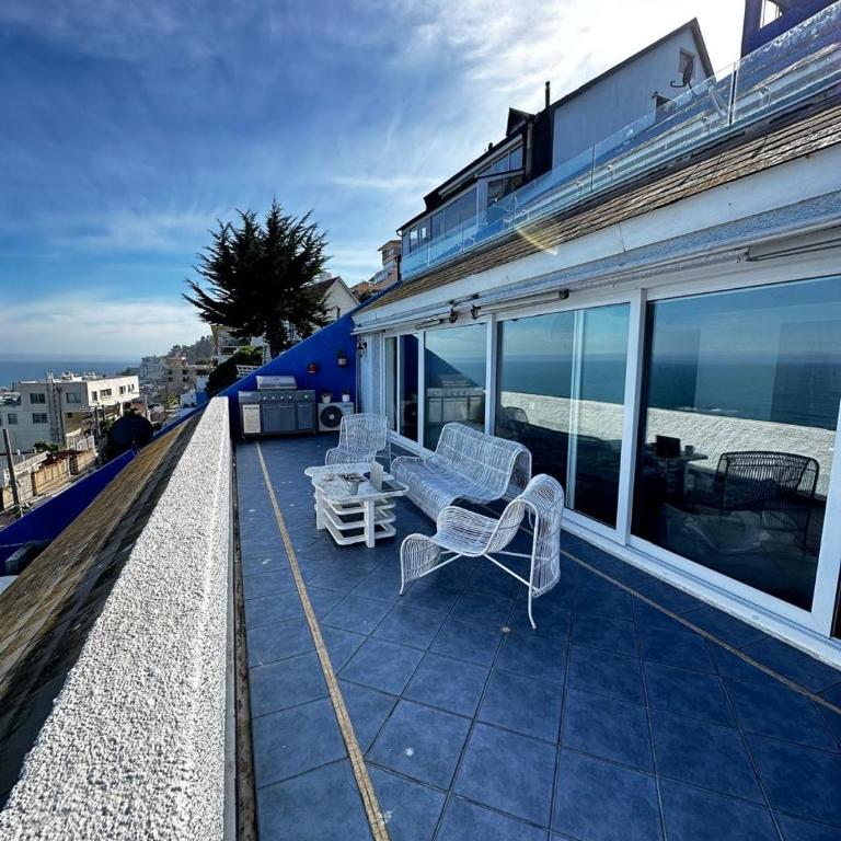 Dpto con gran terraza y vista panorámica al mar - Apartamento - 2
