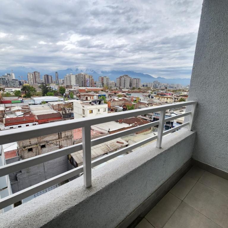 HOM I Comodo y Luminoso Depto 1D1B 2PAX en Tocornal - Apartamento - 2