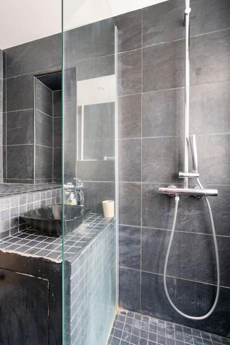 Apt moderne rénové et spacieux, au cœur de Paris - Appartement 1 Chambre - 13