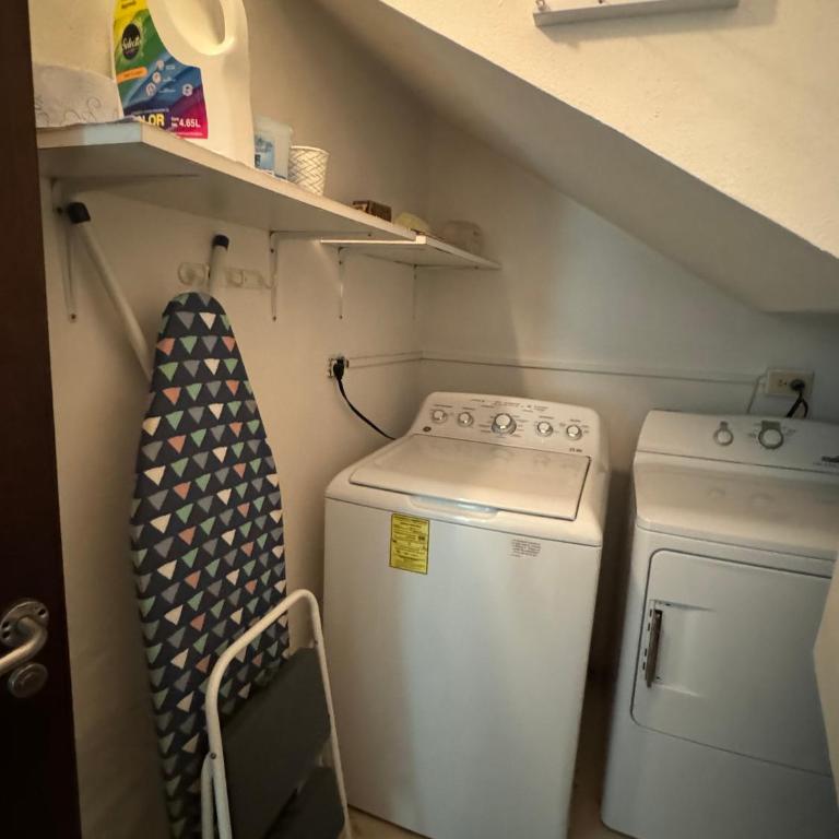 Lujo y seguridad en quinta avenida - Apartamento - 63