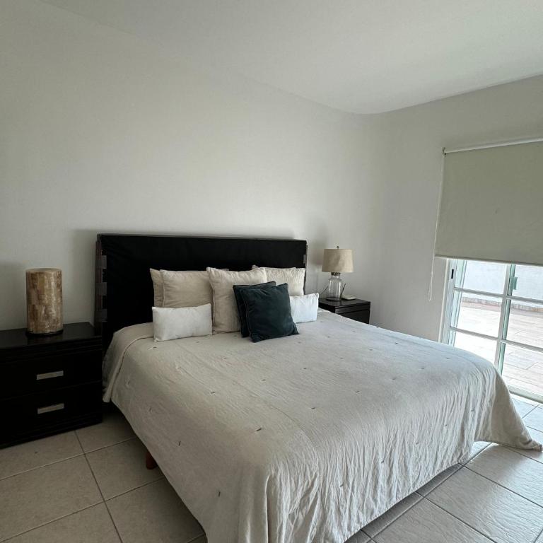 Lujo y seguridad en quinta avenida - Apartamento - 44