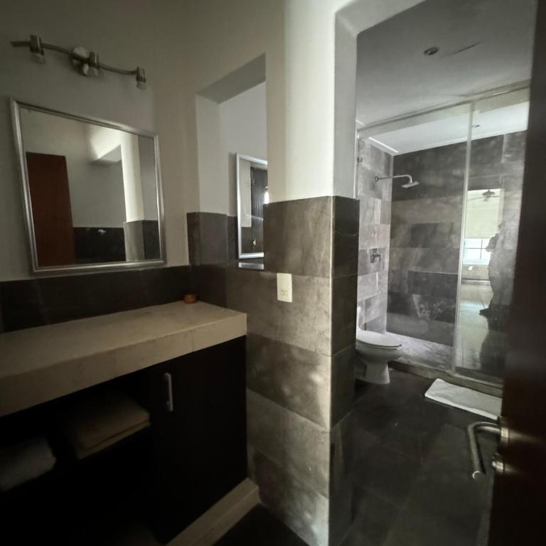 Lujo y seguridad en quinta avenida - Apartamento - 48