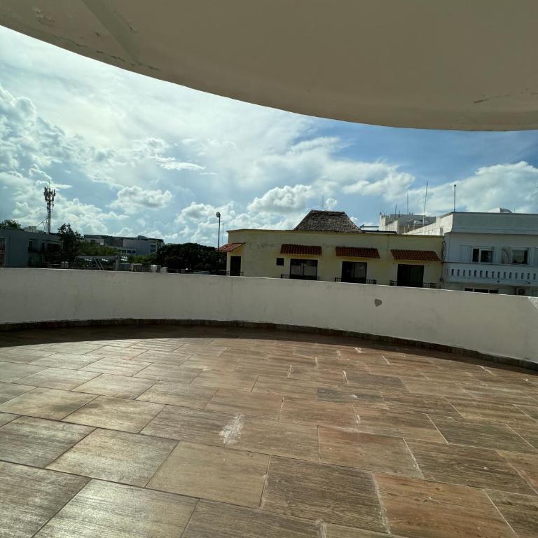 Lujo y seguridad en quinta avenida - Apartamento - 41
