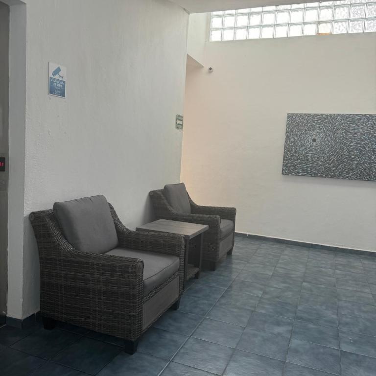 Lujo y seguridad en quinta avenida - Apartamento - 69