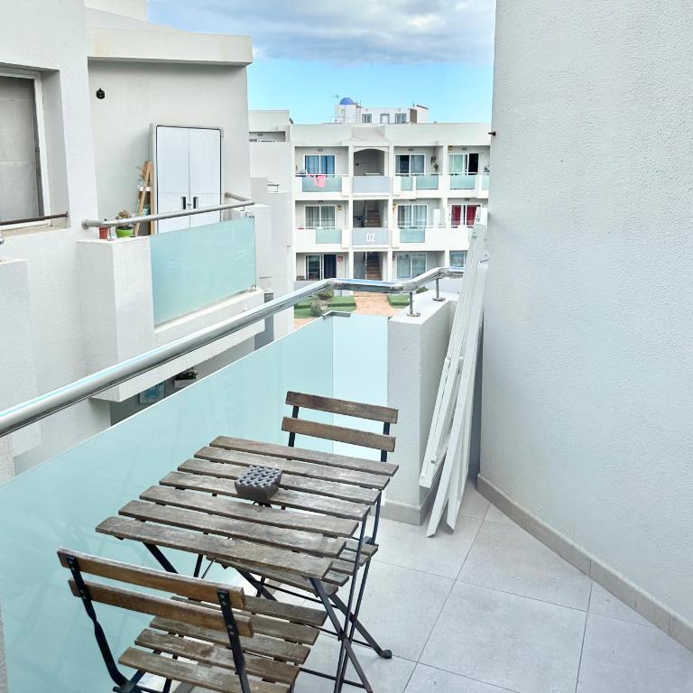 Banana Cake - piscina, doble terraza, última planta , wifi y parking - Apartamento - 14