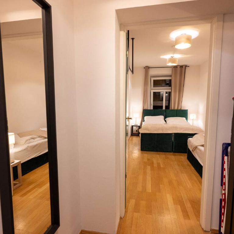 Munich Large Apartment 110 qm, 3 Bedrooms and very Central 1-12 Guests - Three-Bedroom Apartment - 15