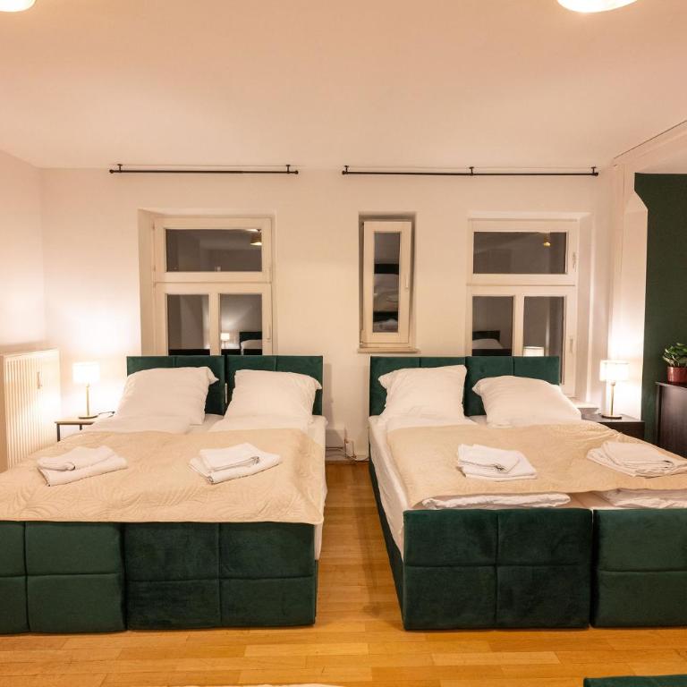 Munich Large Apartment 110 qm, 3 Bedrooms and very Central 1-12 Guests - Three-Bedroom Apartment - 13