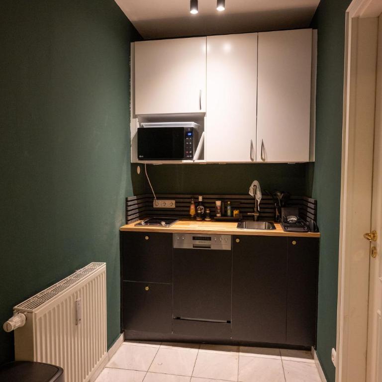 Munich Large Apartment 110 qm, 3 Bedrooms and very Central 1-12 Guests - Three-Bedroom Apartment - 9