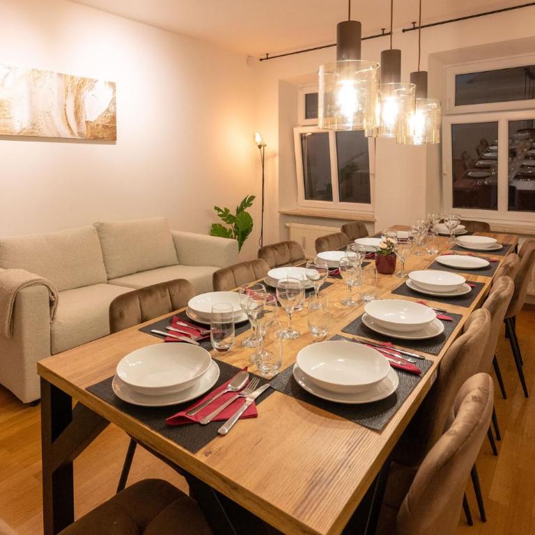 Munich Large Apartment 110 qm, 3 Bedrooms and very Central 1-12 Guests - Three-Bedroom Apartment - 5