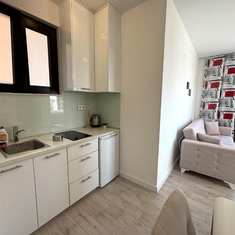 Villa Mona 2 - Studio s King-sajz Krevetom i Sofom na Izvlačenje - 3