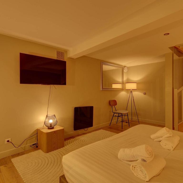 Place de la Nation Cozy 2BD Duplex - Appartement - 10