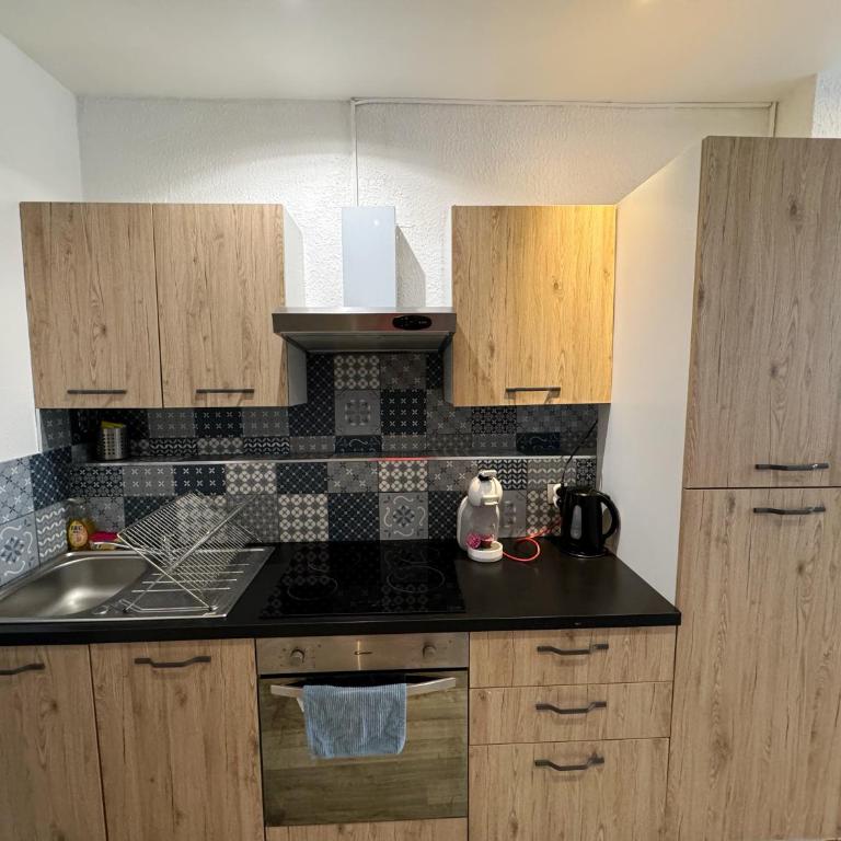 010 CHIC & COSY F1 29m2 HYPERCENTRE WIFI SMART TV NETFLIX - Appartement 1 Chambre - 12