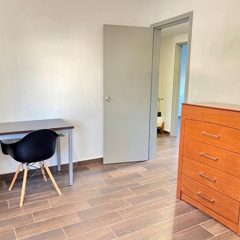 Departamento con Terraza en el Corazón Guadalajara - Apartamento de 3 dormitorios - 6