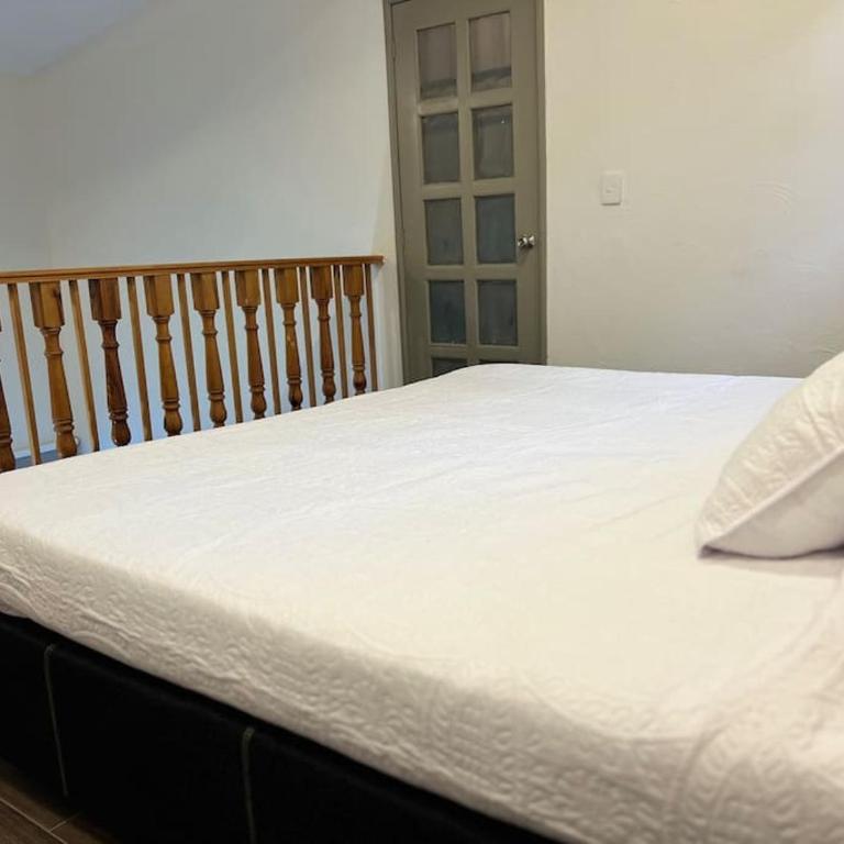 Departamento con Terraza en el Corazón Guadalajara - Apartamento de 3 dormitorios - 11