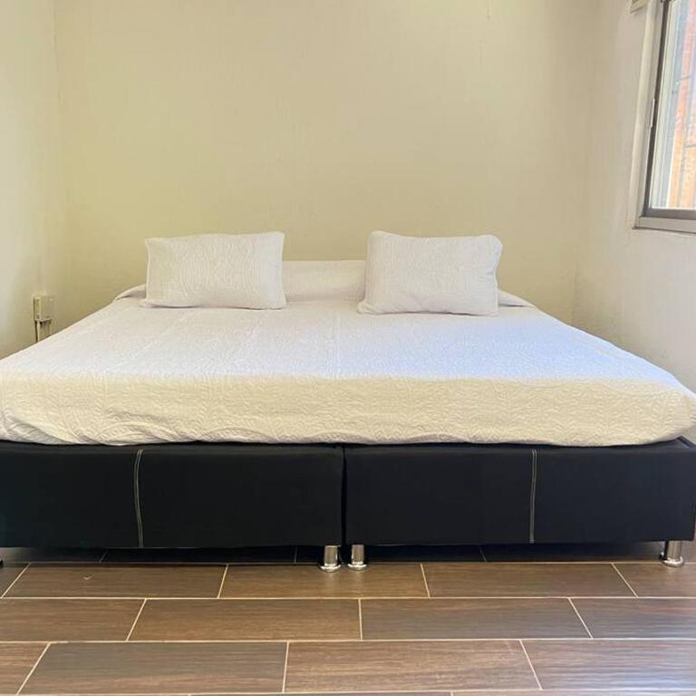 Departamento con Terraza en el Corazón Guadalajara - Apartamento de 3 dormitorios - 13