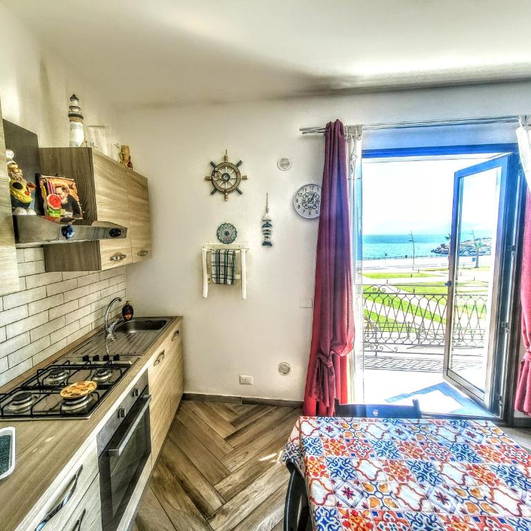 Seafront House Gabbiano Azzurro - Apartment - 16
