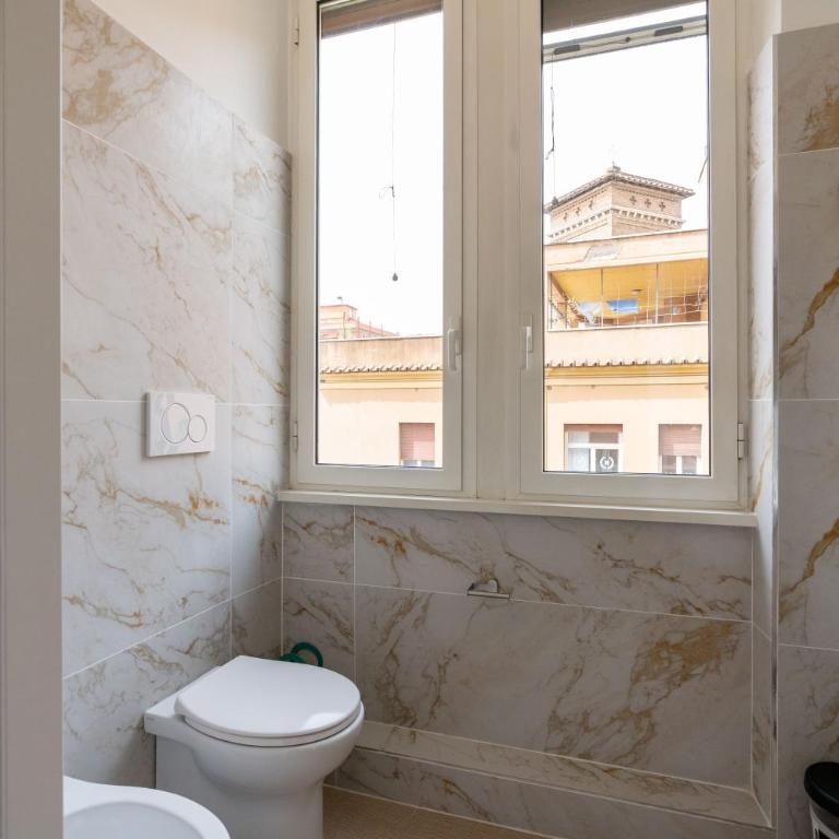 San Giovanni Boutique Suites - Camera Quadrupla con Balcone - 8