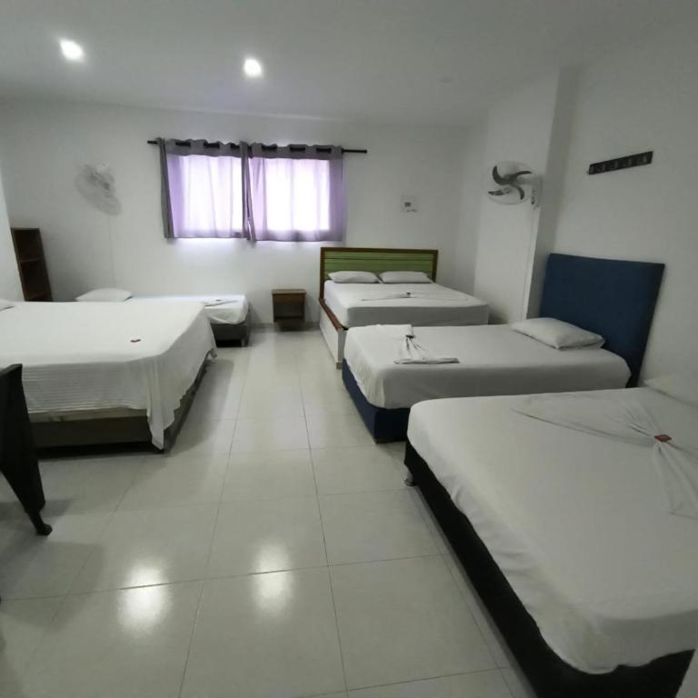 Postel bar hotel - Habitación Deluxe con cama extragrande - 5