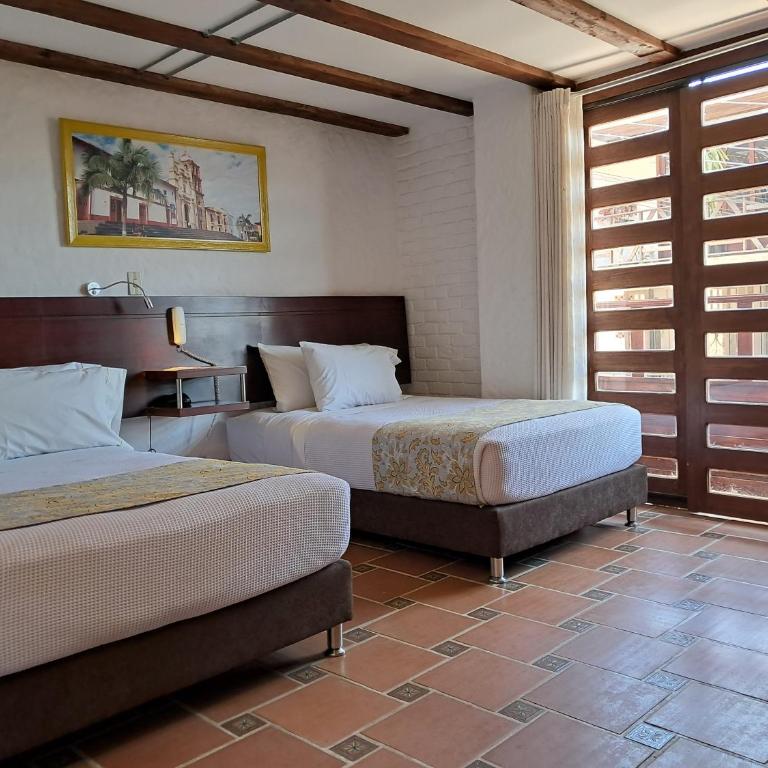 La Floresta de Cite Hotel - Triple Room with Balcony - 10