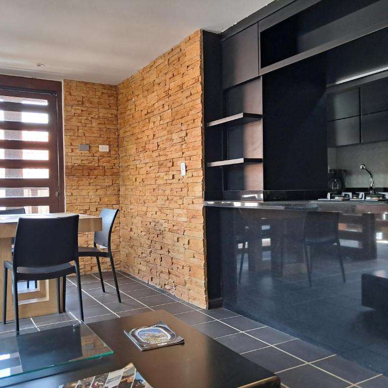 La Floresta de Cite Hotel - Apartment with Balcony - 17