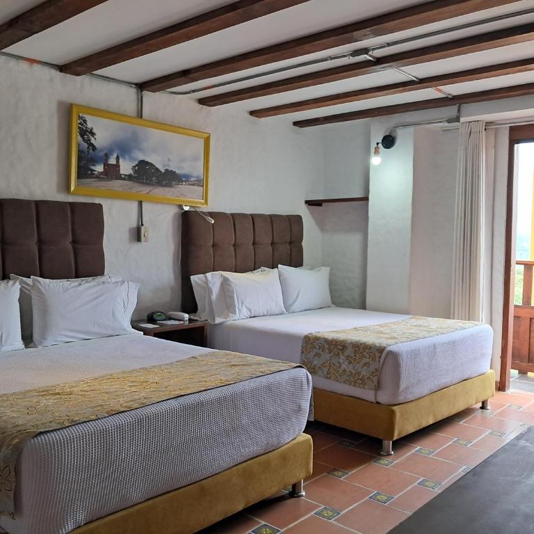 La Floresta de Cite Hotel - Superior Quadruple Room - 4