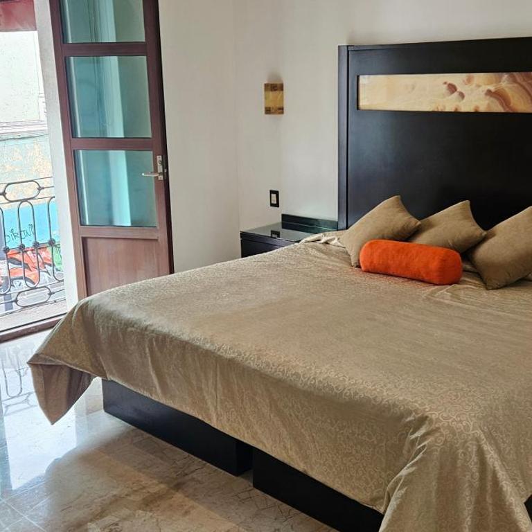 Nonó Hotel - Habitación Triple - 4