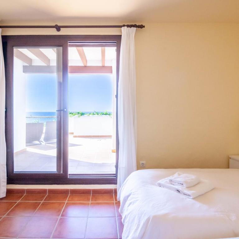 Villas Playa - Quadruple Room with Sea View - 10