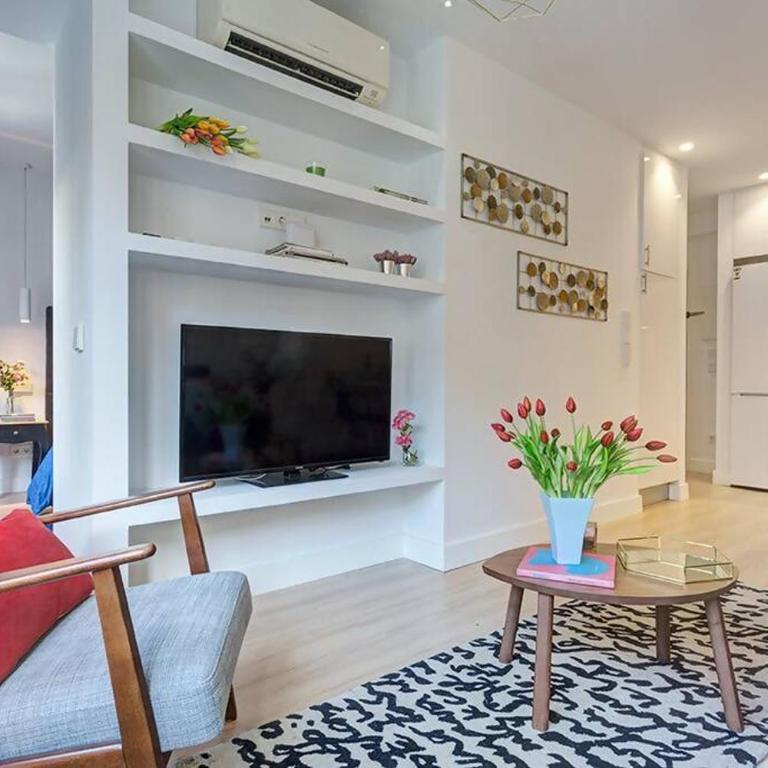 2 STEPS TO GRAN VIA/PUERTA DEL SOL PLAZA MAYOR.V10 - One-Bedroom Apartment - 2