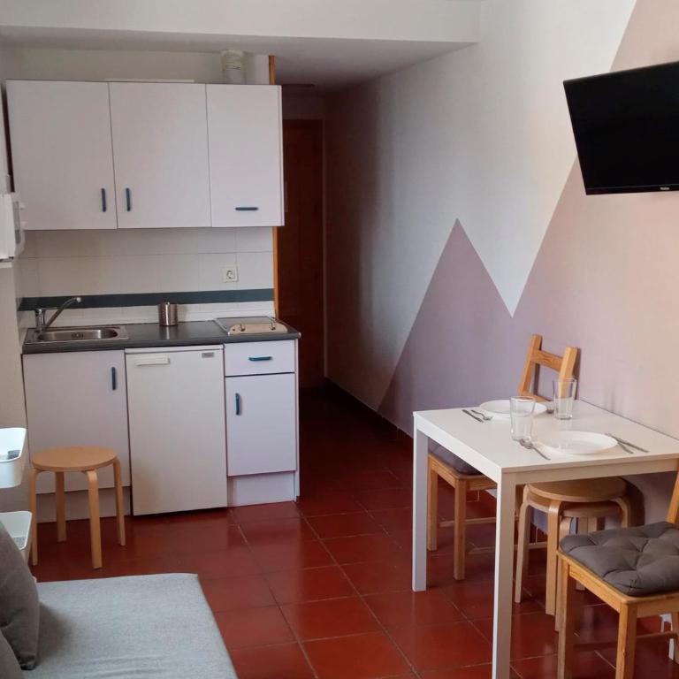 Apartamentos Las Tuyas 3000 - Apartamento Estándar de 1 dormitorio - 6