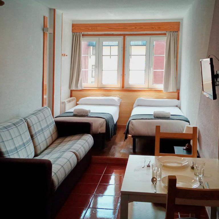 Apartamentos Las Tuyas 3000 - Estudio Familiar - 2