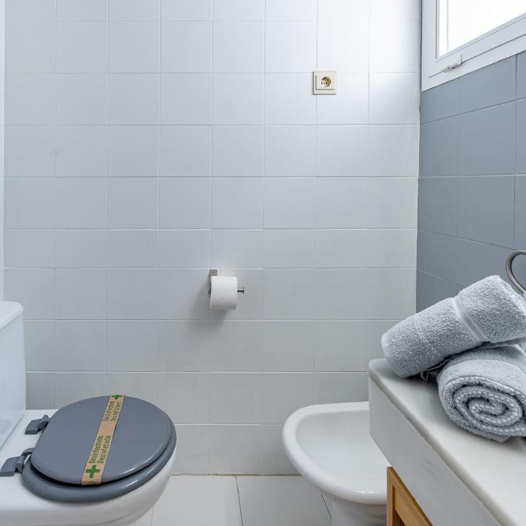 Carihuela Torremolinos with Pool and free Parking 5 m Beach - Apartamento de 1 dormitorio - 18