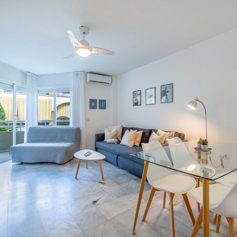Carihuela Torremolinos with Pool and free Parking 5 m Beach - Apartamento de 1 dormitorio - 12