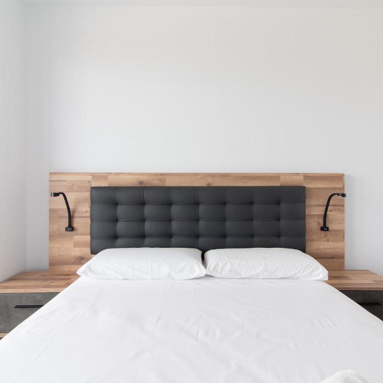 Global Vacacional, Apartamento de dos terrazas con vistas al mar y piscina en Canet - Apartamento con vistas al mar - 15