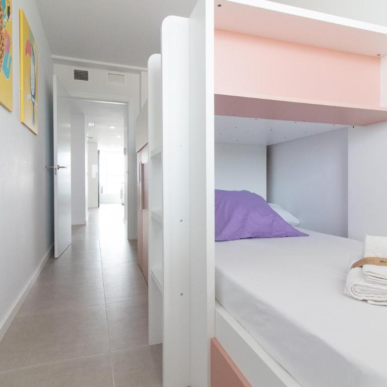 Global Vacacional, Apartamento de dos terrazas con vistas al mar y piscina en Canet - Apartamento con vistas al mar - 25