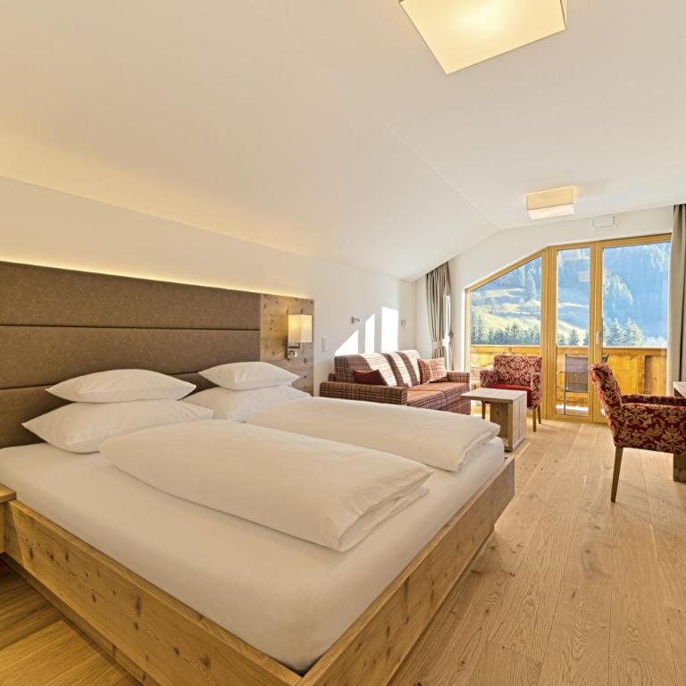 Hotel Kristall - Superior Doppelzimmer mit Bergblick - 5