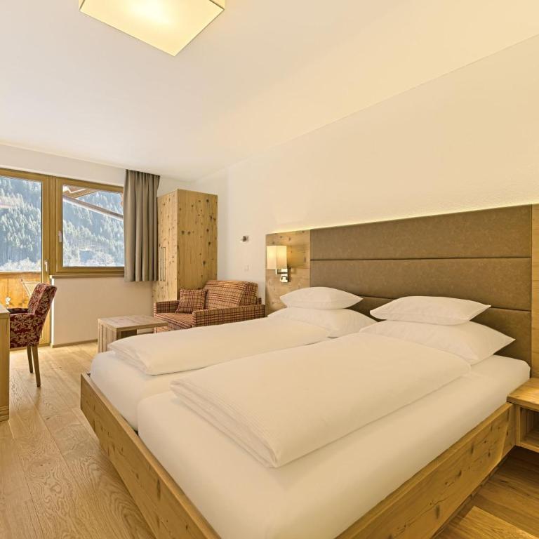 Hotel Kristall - Deluxe Doppelzimmer - 1