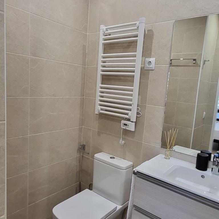 Casa Eskyapa - Two-Bedroom House - 19