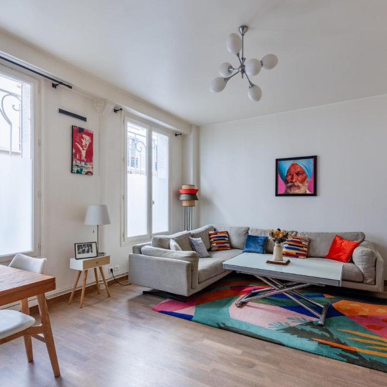 Grand appt 2 Ch proche Champs Elysees Montmartre - Appartement - 1