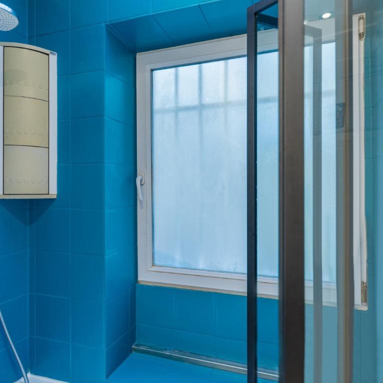 Grand appt 2 Ch proche Champs Elysees Montmartre - Appartement - 14